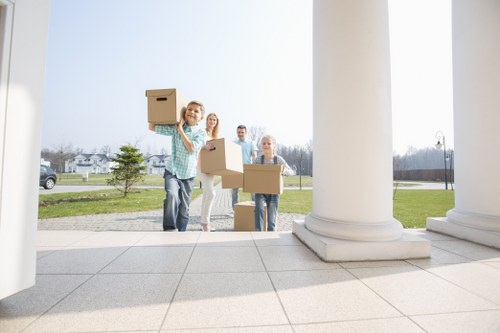 Efficient packing process by Man and Van team
