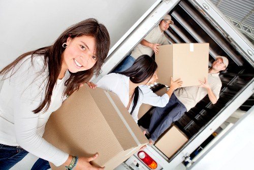 Secure storage unit for moving trucks in Fulham
